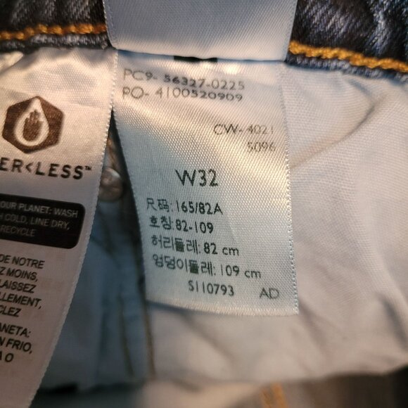 Levi's Denim Shorts Size 32 Button Fly 501 Raw Hem High Rise Medium Dark Stretch - Picture 6 of 12